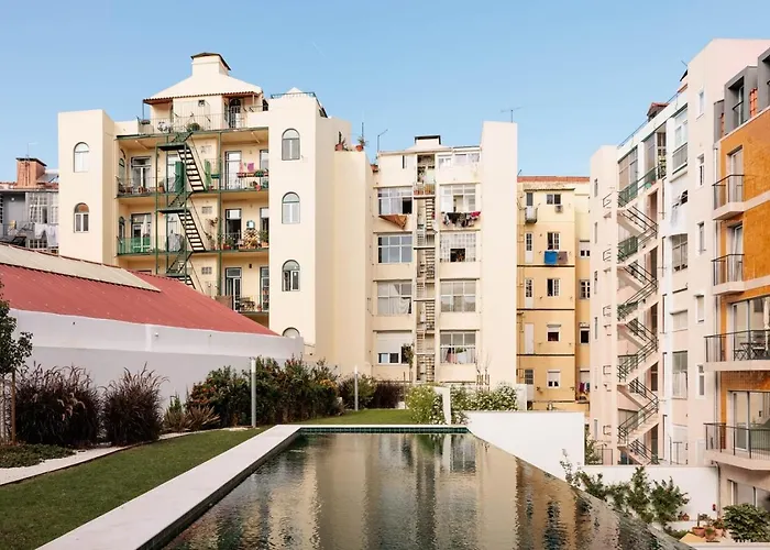 Mangai - 2 Bedrooms, Terrace, Parking In Arroios Διαμέρισμα