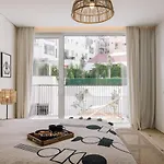 Mangai - 2 Bedrooms, Terrace, Parking In Arroios Apartamento